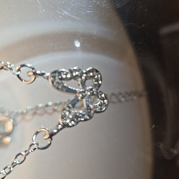 Rhinestone Alloy Butterfly Necklace Classic Style Silver plated - Picture 7 of 9